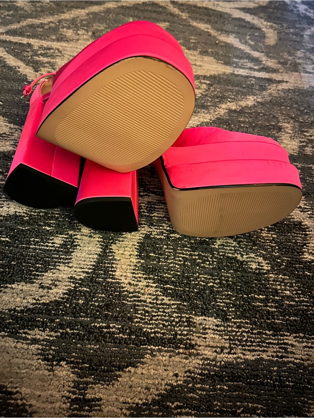 Steve Madden Fuchsia Platform Block Heel Pumps with Ankle Strap - Picture 5 of 5